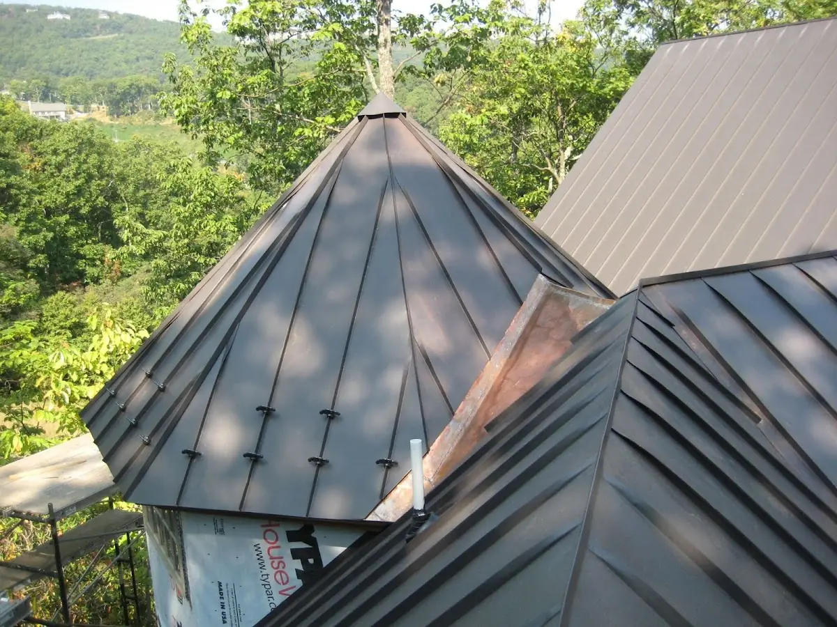 Professional Roof Tarp Installation by Craftsman Roofing in Brockmont